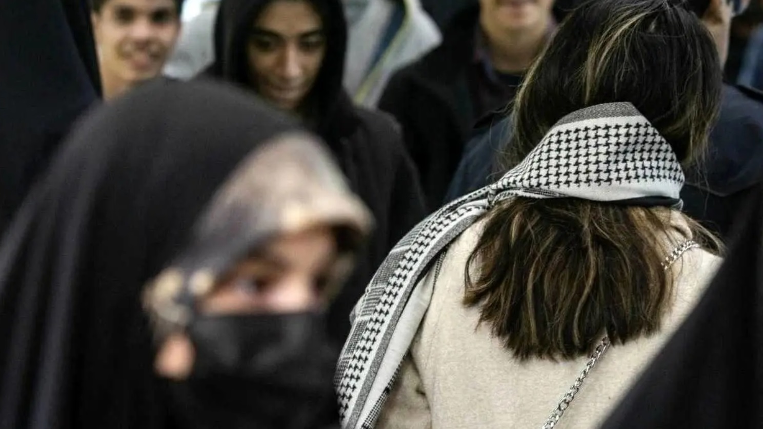 دولت بار مالی لایحه حجاب را قبول کرده است